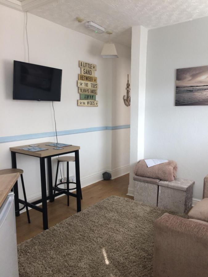 Lovely Little Flat By The Sea In 克利索普斯 外观 照片